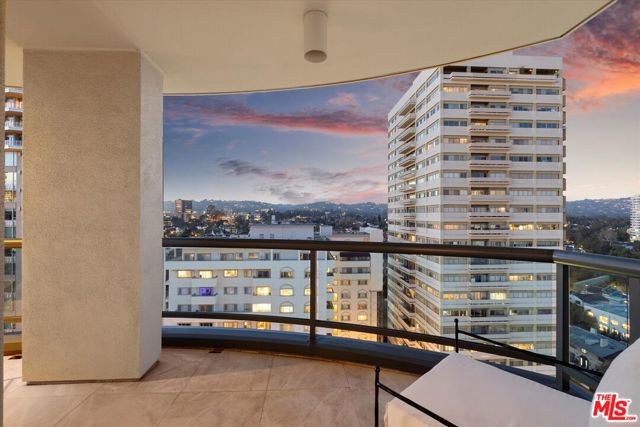 10724 Wilshire Boulevard, Los Angeles CA: https://media.crmls.org/mediaz/c3297155-692e-4c49-a983-8da97ecb00b6.jpg