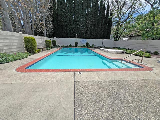 Image 7 of 10 For 1136 Brace Avenue