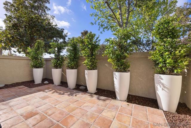 3693 RUETTE DE VILLE, San Diego CA: https://media.crmls.org/mediaz/c32b59fa-f035-46e3-8782-b4586151cc53.jpg