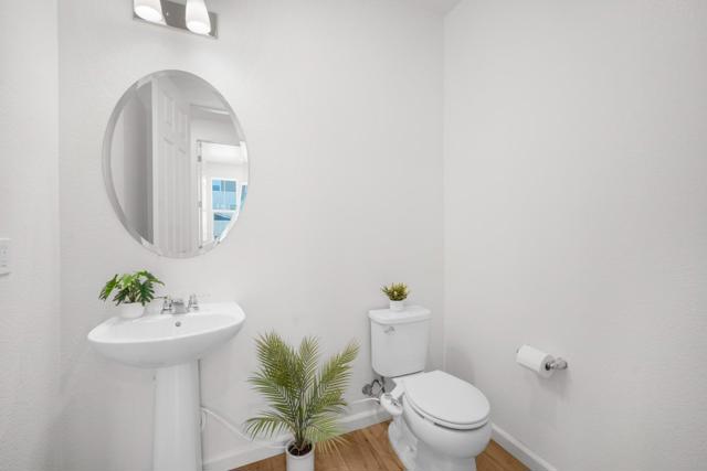 1387 Ores Way, Gilroy CA: https://media.crmls.org/mediaz/c32bc71f-4bcc-47da-82a9-3b96f000e021.jpg