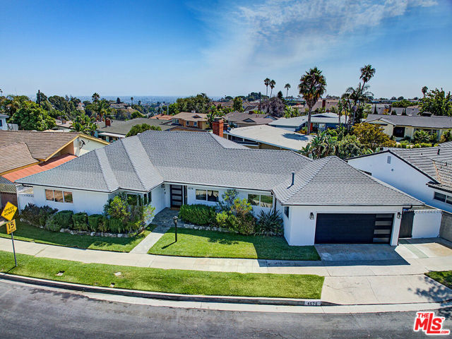 Image 3 for 4578 Don Felipe Dr, Los Angeles, CA 90008
