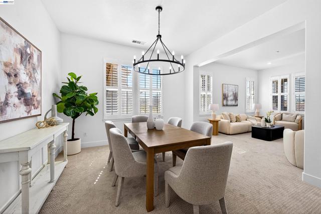 Image 2 of 45 For 5564 Stockton Loop