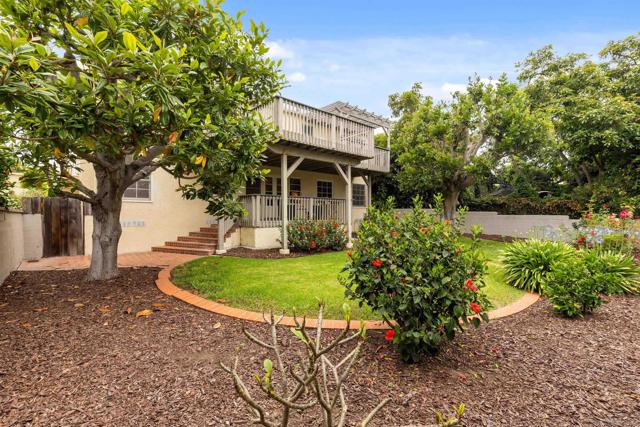933 Rosecrans, San Diego CA: https://media.crmls.org/mediaz/c32d1d37-2d33-4606-bda5-c12dcd248c4e.jpg