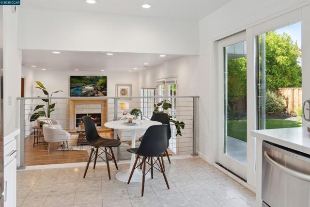 4397 N Water Oak Ct., Concord CA: https://media.crmls.org/mediaz/c32e74cd-fb7a-443d-93a0-1c3f6a2240c9.jpg