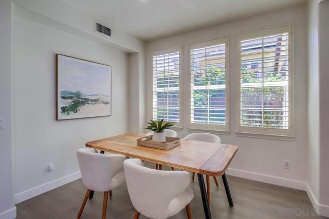 3515 CAMINO CEREZA, Carlsbad CA: https://media.crmls.org/mediaz/c32f89d3-8154-4d7e-b872-0756f1a89397.jpg