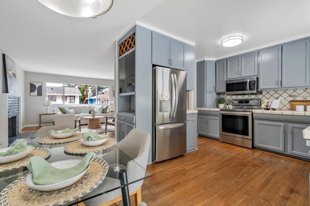 C3300A67 F4E1 42D8 90D7 F4A1A3Eccfbe 281 Piedmont Avenue, Pacifica, Ca 94044 &Lt;Span Style='BackgroundColor:transparent;Padding:0Px;'&Gt; &Lt;Small&Gt; &Lt;I&Gt; &Lt;/I&Gt; &Lt;/Small&Gt;&Lt;/Span&Gt;