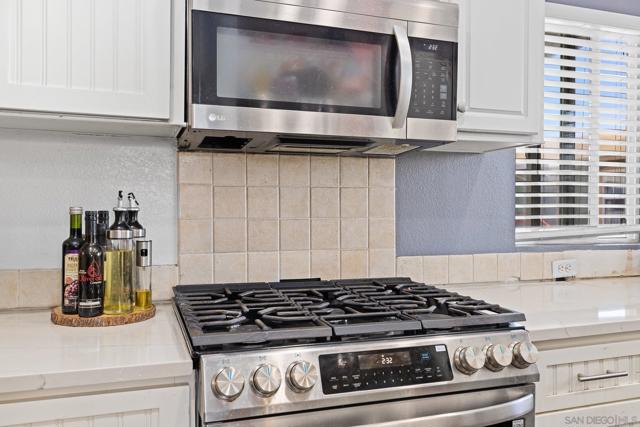 2420 Palm Ave, San Diego CA: https://media.crmls.org/mediaz/c3307789-0c9a-402c-b673-f646fa305d3a.jpg