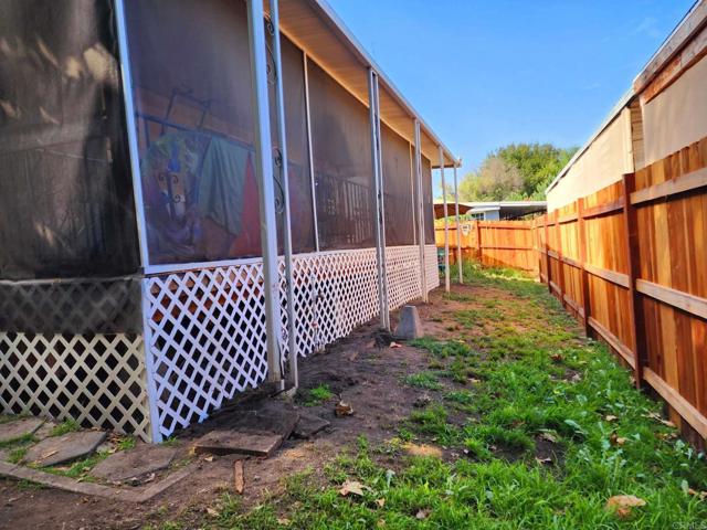 Detail Gallery Image 10 of 28 For 3909 Reche Rd #52,  Fallbrook,  CA 92028 - 2 Beds | 1/1 Baths