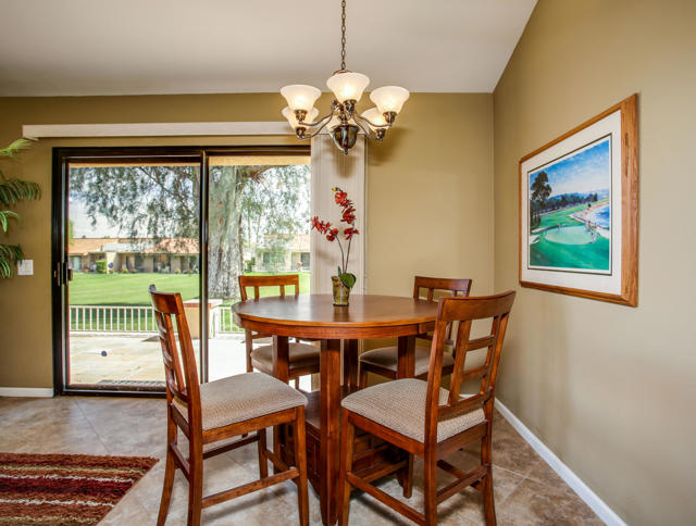 40553 Pebble Beach Circle, Palm Desert CA: https://media.crmls.org/mediaz/c331f6d5-9bb5-4f00-b678-584717198f30.jpg