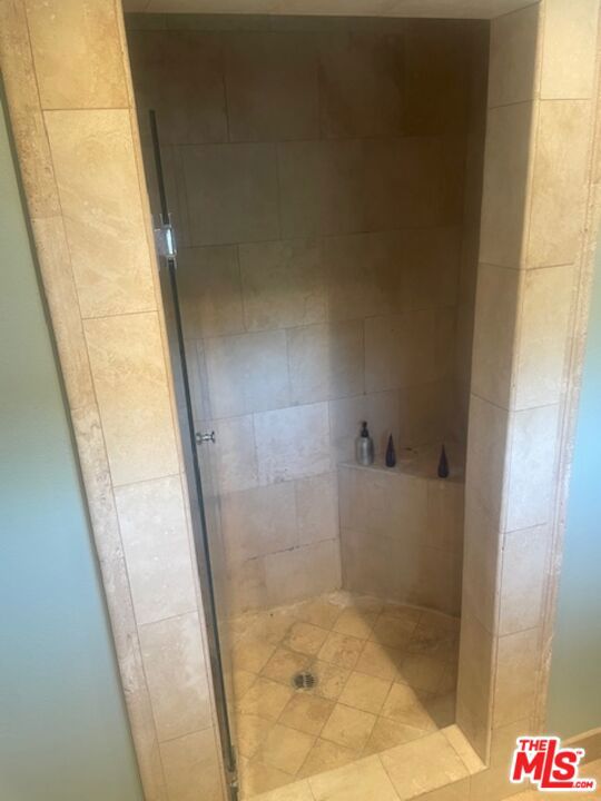 2660 Calle Abedul, Thousand Oaks CA: https://media.crmls.org/mediaz/c332bd9c-6144-4767-a96c-ca7591335f62.jpg