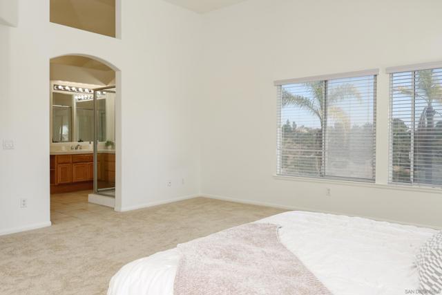641 Serrano Ln, Chula Vista CA: https://media.crmls.org/mediaz/c332d4c7-9f55-4ca5-854a-9e17aba9a4ac.jpg