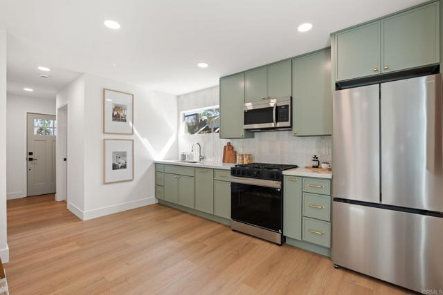 603 Sereno View Road, Encinitas CA: https://media.crmls.org/mediaz/c332dcb9-8da6-46a0-9059-137195963094.jpg