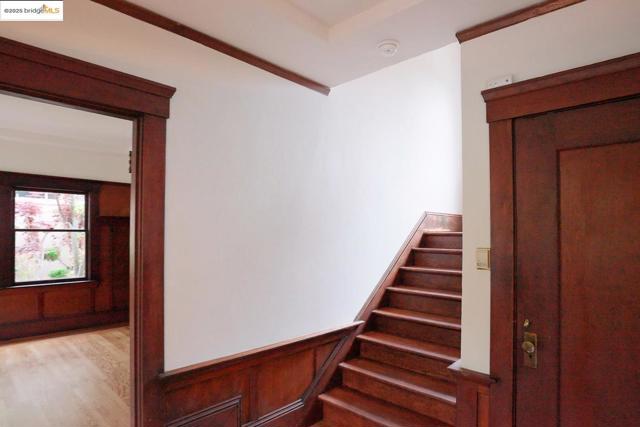 68 Fairview Ave., Piedmont CA: https://media.crmls.org/mediaz/c333656e-29a4-42f9-8ae8-edcf4752a78f.jpg
