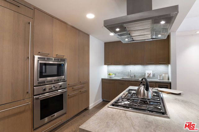 1755 Ocean Avenue, Santa Monica CA: https://media.crmls.org/mediaz/c3337abf-6f3f-4f8f-9b3b-68c6ec9e95c0.jpg