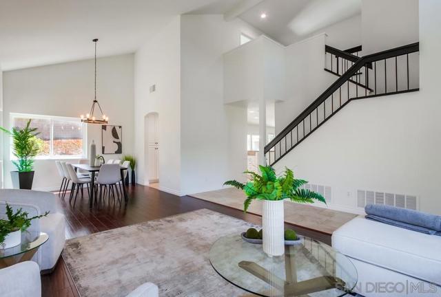 12709 Treeridge Ter, Poway CA: https://media.crmls.org/mediaz/c334d10e-8b23-4248-bddc-26b6f53aea50.jpg