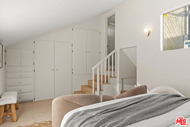 2329 Manning Avenue, Los Angeles CA: https://media.crmls.org/mediaz/c335cb79-8275-446e-96fa-fca6c2ca0a62.jpg