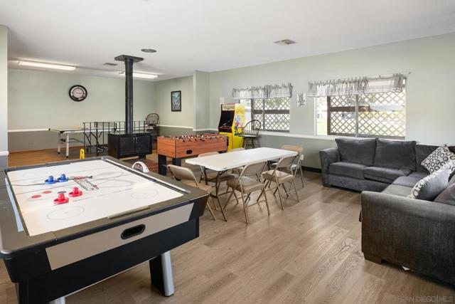 2700 Valley Parkway, Escondido CA: https://media.crmls.org/mediaz/c33627f2-eaaa-41b9-8210-5bdc4f2c49d1.jpg