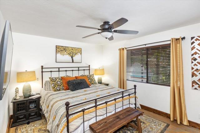 1379 Sunny Heights Road, Fallbrook CA: https://media.crmls.org/mediaz/c3364ddd-83c3-4c43-85af-72e38272e659.jpg