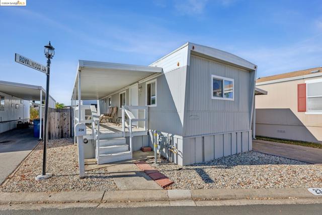 Image 9 of 19 For 234 Palm View Ln