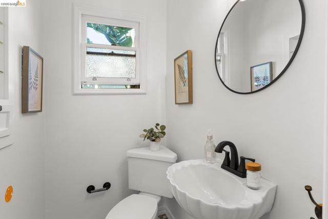 758 Spruce St, Berkeley CA: https://media.crmls.org/mediaz/c33720c4-46e9-4334-a715-b01eb7cdf101.jpg