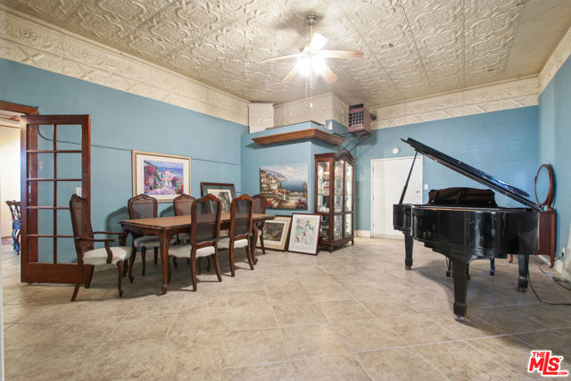 1644 W Wilmington Boulevard, Wilmington CA: https://media.crmls.org/mediaz/c3373111-6b65-4ef9-b2c1-c61838c34097.jpg