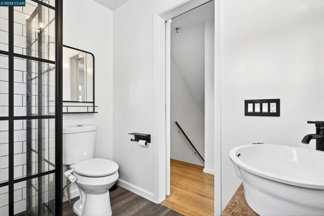 5774 Friar Ct, El Sobrante CA: https://media.crmls.org/mediaz/c337563d-ca66-44c0-a7c9-29056432259d.jpg