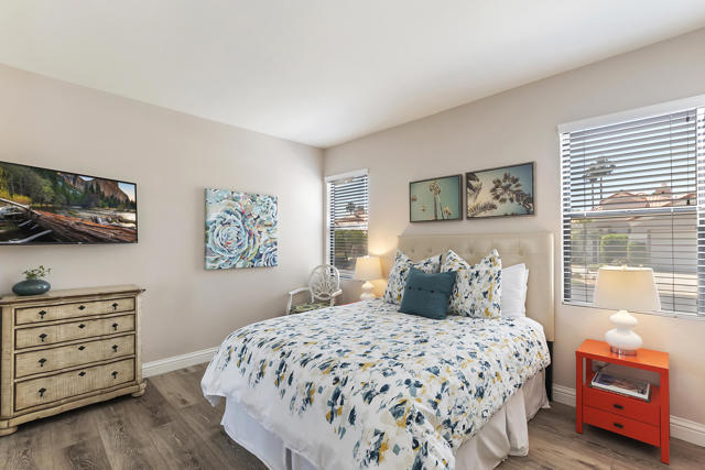 55459 Tanglewood, La Quinta CA: https://media.crmls.org/mediaz/c33815ad-cbb4-4294-9dc8-379d8fadbe50.jpg