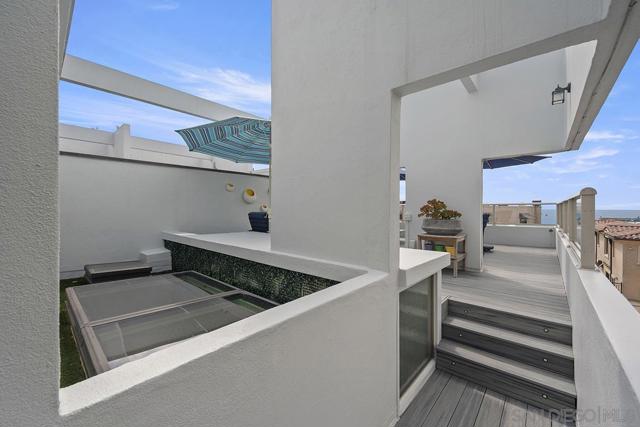 356 Prospect Street, La Jolla CA: https://media.crmls.org/mediaz/c338914f-c51b-4678-9d3a-f9992654a59b.jpg