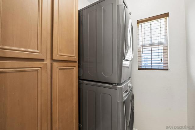 16942 Vasquez Way, San Diego CA: https://media.crmls.org/mediaz/c3390862-0676-4dae-b5d8-8e48c127a1f2.jpg