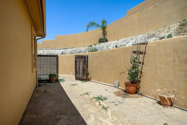 Image 15 of 55 For 9805 Steelhead Rd