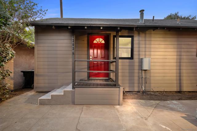 1203 N Normandie Ave, Los Angeles CA: https://media.crmls.org/mediaz/c33a2234-676f-4e82-9a82-51542ef788a2.jpg