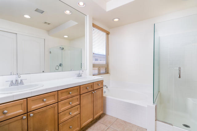 66168 S Agua Dulce Drive, Desert Hot Springs CA: https://media.crmls.org/mediaz/c33aa46c-1e9a-4925-a723-207b375f0a58.jpg