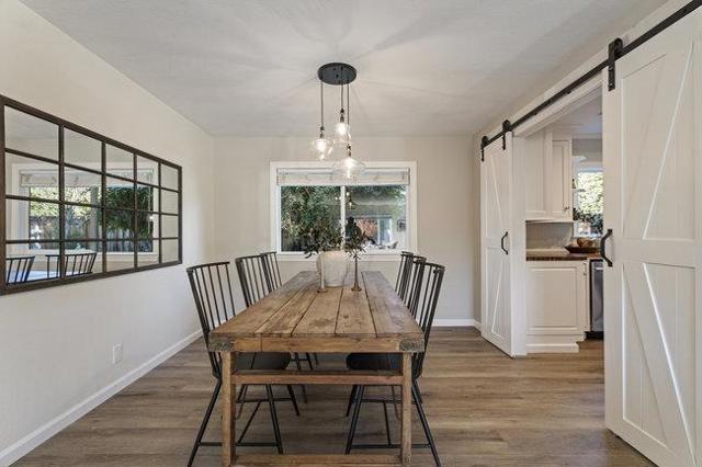 819 Cumberland Drive, Gilroy CA: https://media.crmls.org/mediaz/c33afd24-a531-4972-bd6c-761991f7688b.jpg