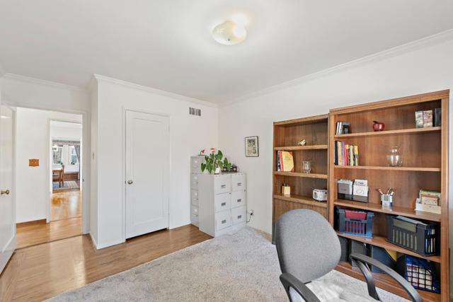 861 Riverside Drive, Los Altos CA: https://media.crmls.org/mediaz/c33b2345-028b-4133-ac37-c6cf2b47495c.jpg