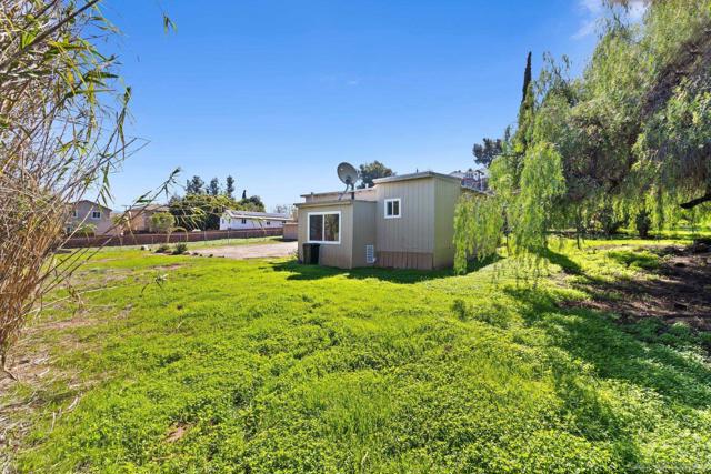 Image 25 of 41 For 11816 Waterhill Rd