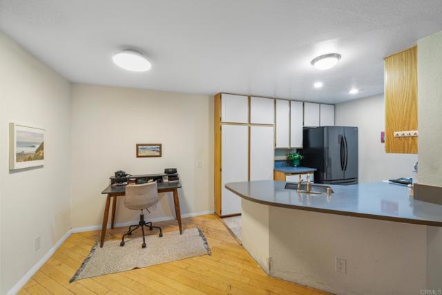 Detail Gallery Image 6 of 37 For 7228 Camino Degrazia #271,  San Diego,  CA 92111 - 3 Beds | 2 Baths