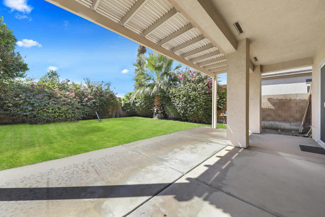 80179 Royal Birkdale Drive, Indio CA: https://media.crmls.org/mediaz/c33d32ba-5fa7-4ce6-9407-cc5bb96f1ce4.jpg
