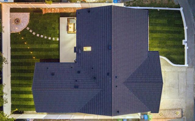 2656 Hilton St, Union City CA: https://media.crmls.org/mediaz/c33d49b9-f301-496d-935e-dd0d10c64fea.jpg