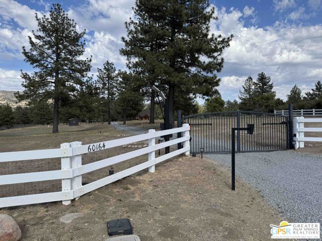 60164 Devils Ladder Road, Mountain Center CA: https://media.crmls.org/mediaz/c33da1af-478e-4530-a957-19ff8ad436d6.jpg