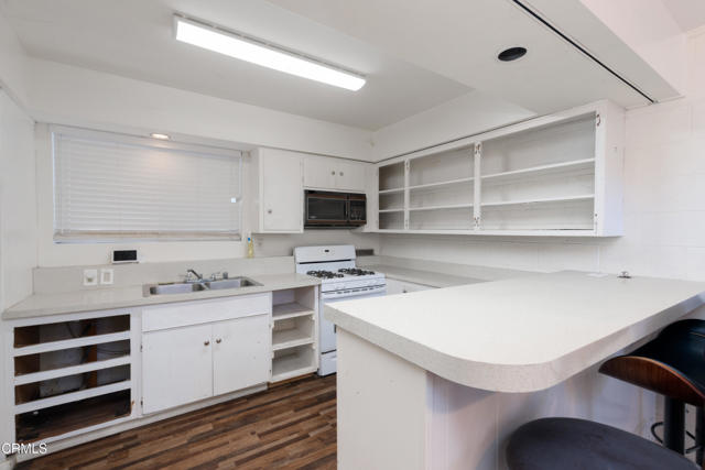 Detail Gallery Image 15 of 18 For 3901 Union Ave #18,  Bakersfield,  CA 93305 - 1 Beds | 1 Baths