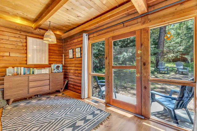54385 S S. Circle Drive, Idyllwild CA: https://media.crmls.org/mediaz/c33f8ad8-2645-4333-a069-283d49f95fe9.jpg