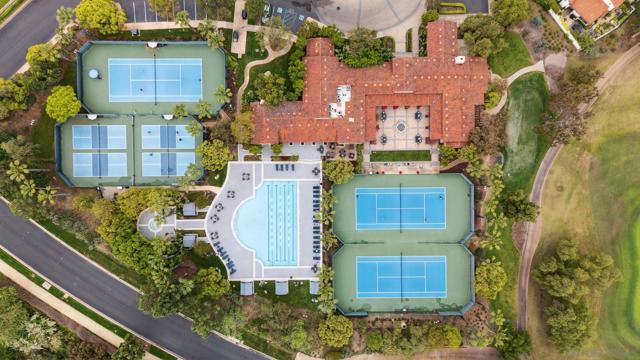 16918 Blue Shadows Ln, San Diego CA: https://media.crmls.org/mediaz/c3403236-7c33-4046-b01f-bec95c3b102e.jpg