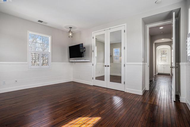 1049 S WEDGEWOOD DR, San Ramon CA: https://media.crmls.org/mediaz/c341029a-6bf5-4ce5-bca4-3ec796b5a64e.jpg