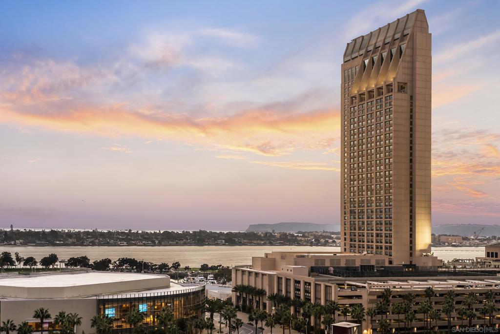 555 Front St. - photo 2