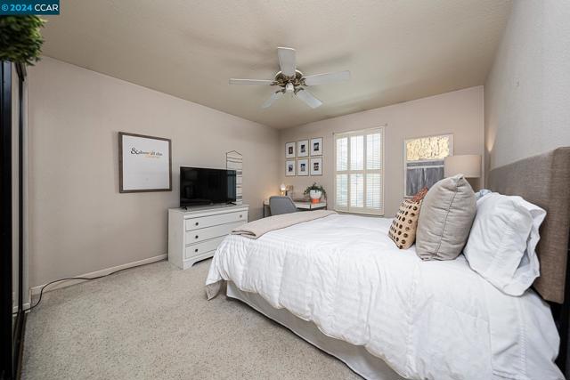 Image 31 of 59 For 604 Lomond Cir