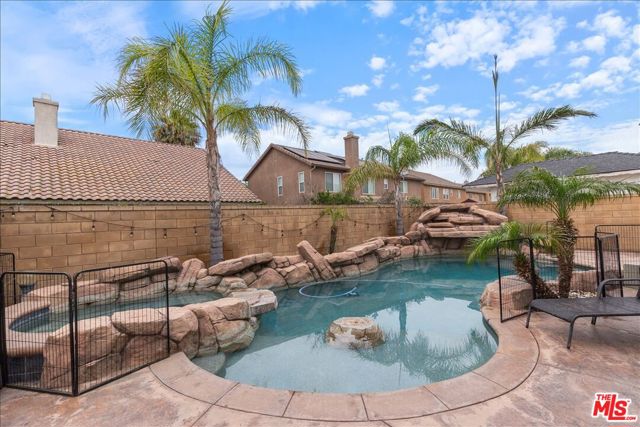 Image 34 of 39 For 7915 Saddletree Court