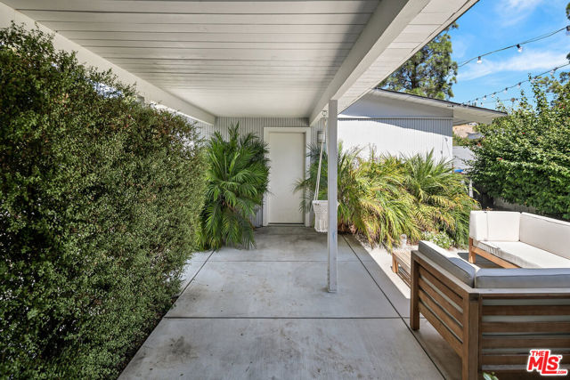 22846 Calabash Street photo 8