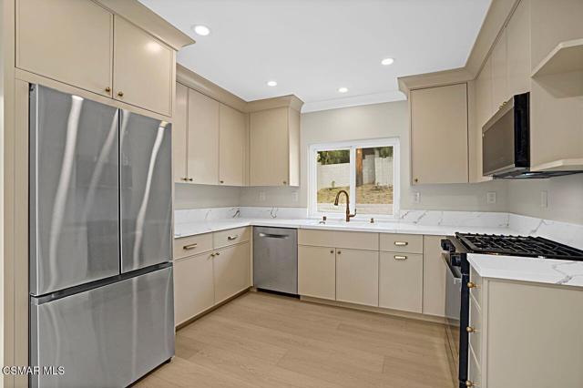 16_11946765_184500_184500-EM-116