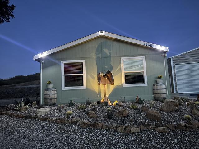 16680 Valley Hi Drive, Banning CA: https://media.crmls.org/mediaz/c34348c8-b208-4745-bfe2-9d169c6260ac.jpg