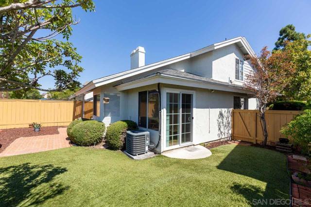 3270 W Fox Run Way, San Diego CA: https://media.crmls.org/mediaz/c3442a17-5a8d-4df4-8661-6146452e6b1a.jpg